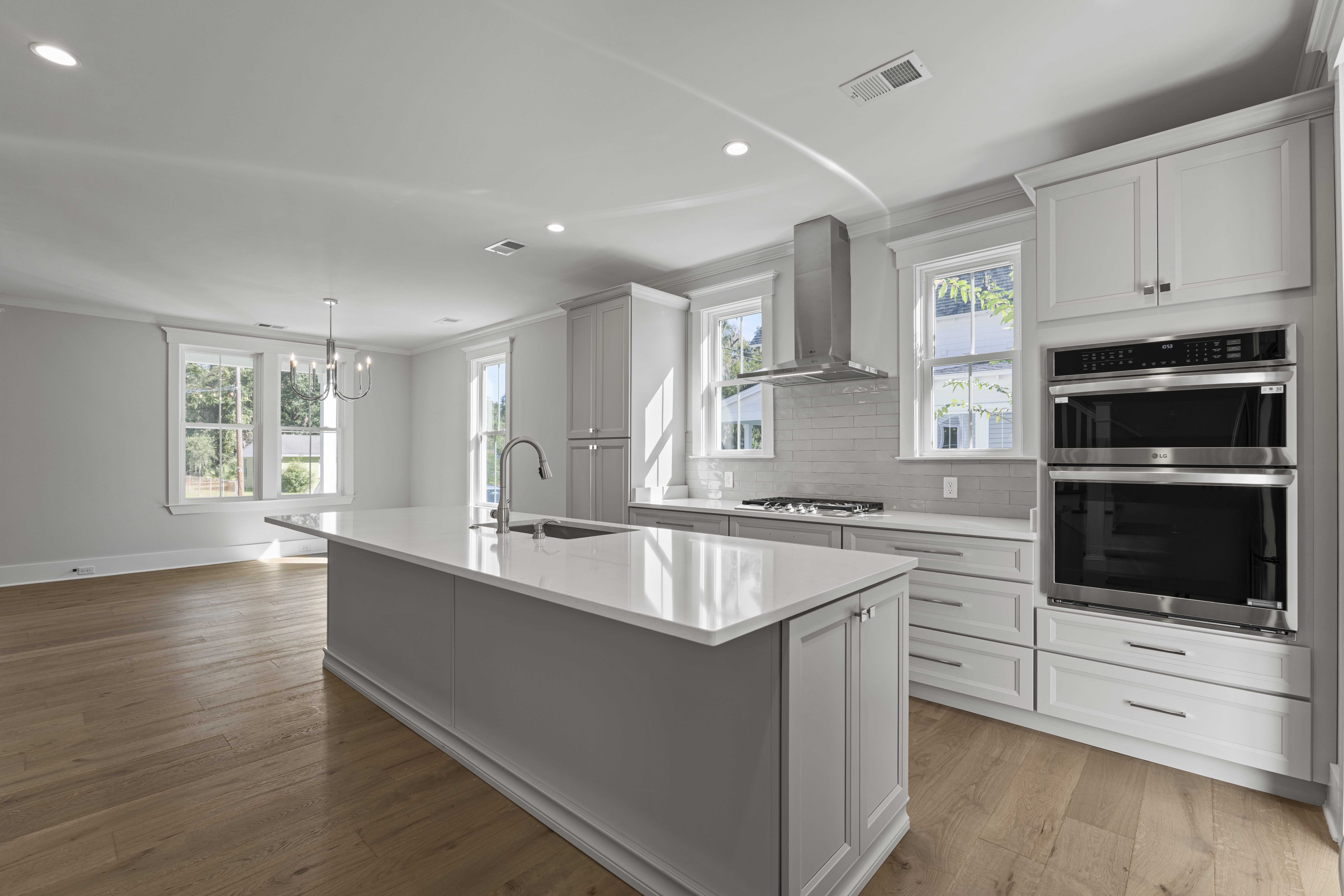 Custom Lowcountry home at 2206 National Street in Beaufort, South Carolina, featuring coastal architecture, front porch living, and exceptional craftsmanship by Allen Patterson Builders.