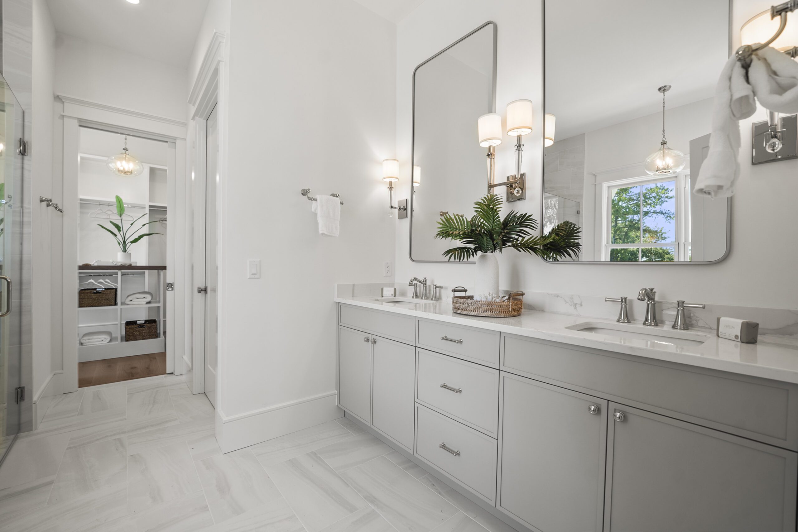 whitehall-point-townhome-interior-beaufort-sc Luxury townhome interior at Whitehall Point in Beaufort, South Carolina, featuring an open-concept living space, hardwood floors, natural light, and custom craftsmanship by Allen Patterson Builders.